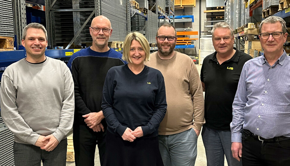 Går sammen. Fra v.: Rune Dammer (LIS), Mogens Olesen (Logiware), Sue Johannessen (LIS), Jonas Holien (LIS), Eirik Toft (LIS) og Søren Søgaard (Logiware). LIS