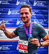 Mann med medalje, startnummer, Chicago maraton