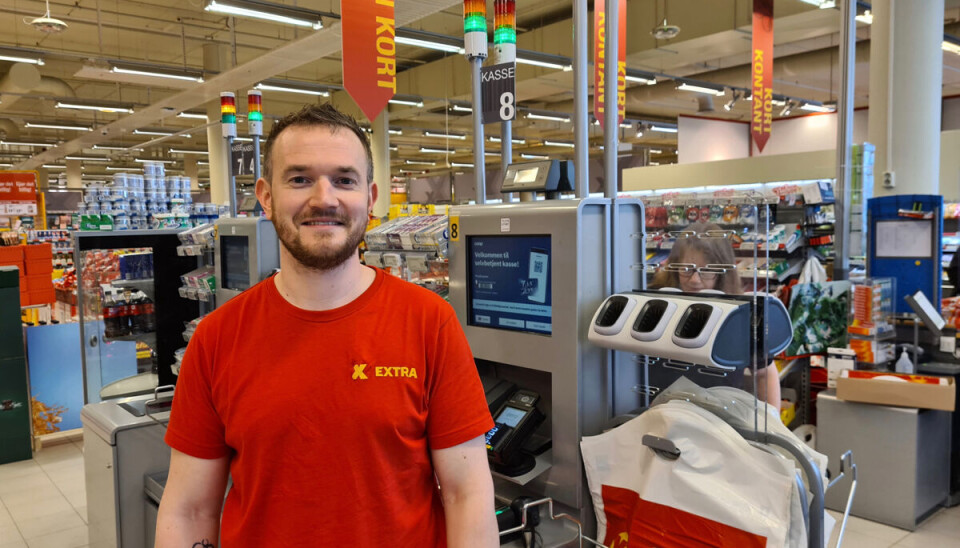 Butikksjef Einar Martinsen på Coop Extra Leknes i Lofoten hadde grunn til å glede seg. Butikksjef Einar Martinsen, Extra Leknes