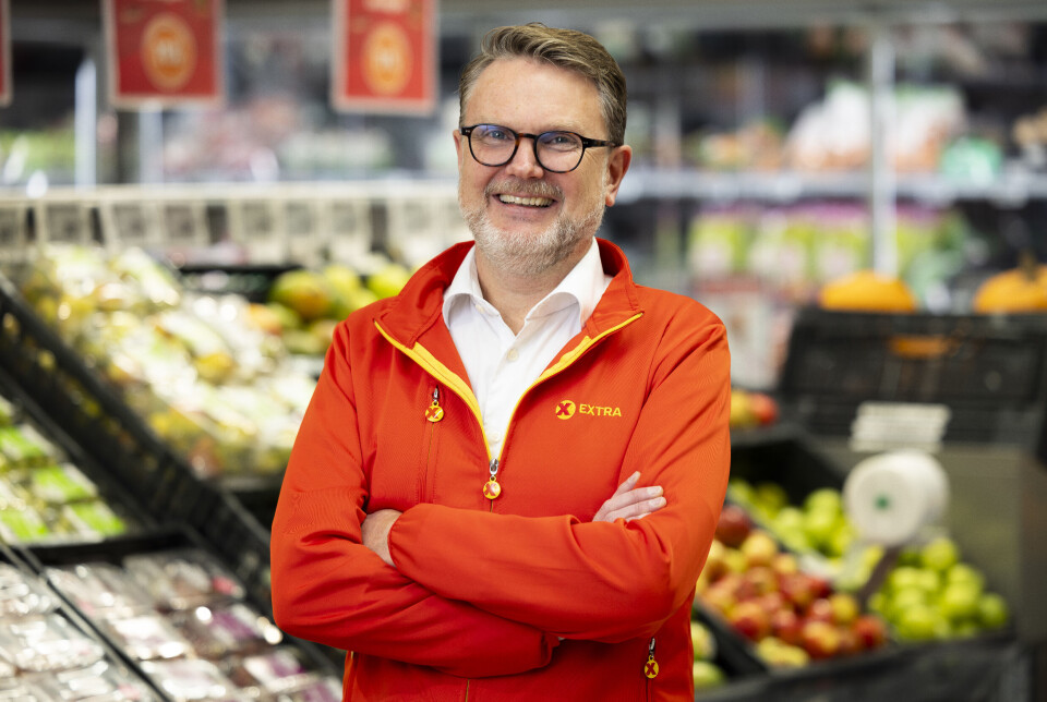 Håvard Jensen, direktør Extra. Coop: Håvard Jensen, uniform frukt og grønt disk i bakgrunn.