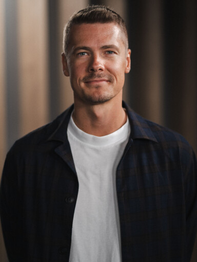 Kustom ansetter Markus Tangen som første norgessjef