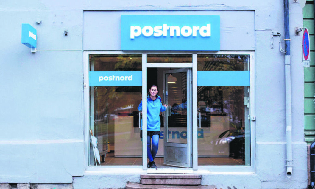 Teamleder Tatjana Erdal foran butikken på Grünerløkka. (Foto: PostNord) Teamleder Tatjana Erdal foran butikken på Grünerløkka. (Foto: PostNord)