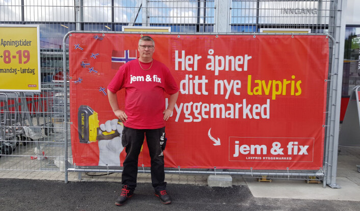 Butikksjef Vesa Leskinen har prøvd det før og er nå klar igjen til å åpne en helt ny jem & fix butikk i Slitu fredag 10. mai. Butikksjef Vesa Leskinen har prøvd det før og er nå klar igjen til å åpne en helt ny jem & fix butikk i Slitu fredag 10. mai. 