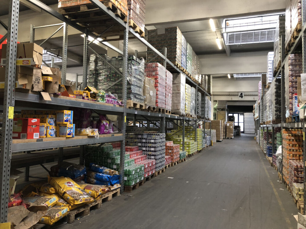 Shobr.no's tørrvarelager i Flensburg. Her pakkes varene og sendes til kunder i hele Norden, også til Norge. (Foto: Shobr) Shobr.no's tørrvarelager i Flensburg. Her pakkes varene og sendes til kunder i hele Norden, også til Norge. (Foto: Shobr)