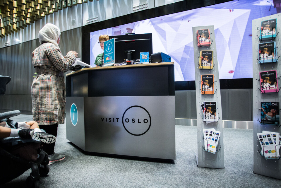 Avinor og VisitOSLO samarbeider om å gi best mulig informasjon til de reisende (Foto: Avinor)