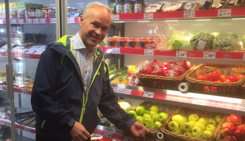Daværende kommunal- og moderniseringsminister Jan Tore Sanner konstaterte i 2016 at nærbutikken er senteret og navet i bygda, i forbindelse med litt ekstra hjelp gjennom Merkurprogrammet til de minste butikkene. Det har sin pris – i dobbelt forstand – å ha butikker der folk bor i hele landet.