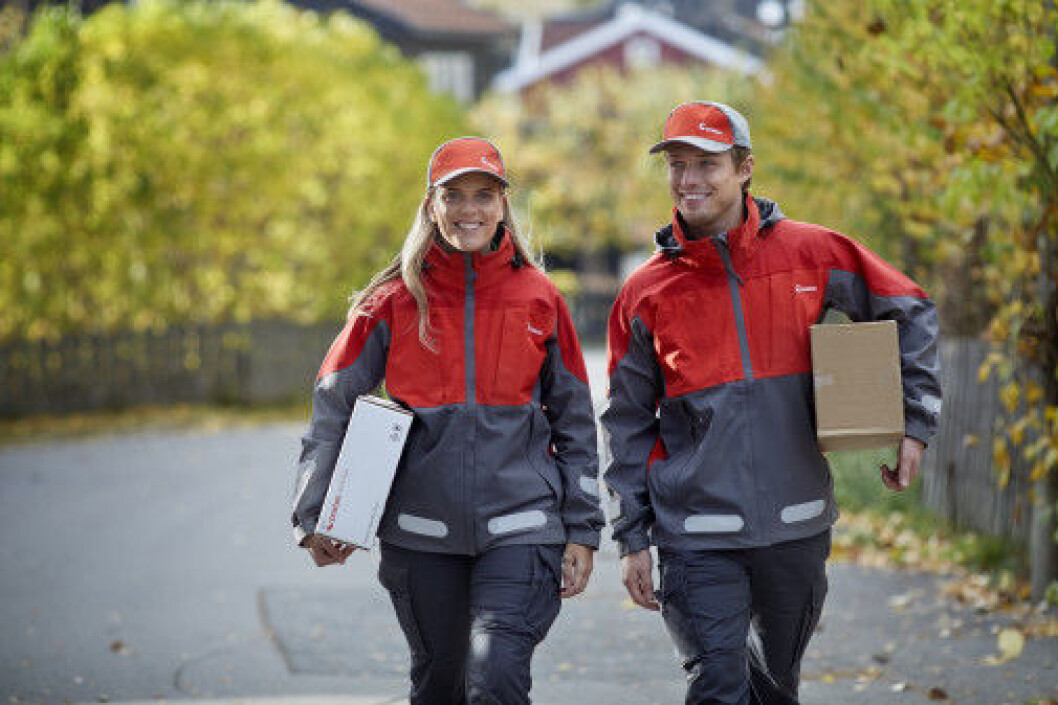 Med økende netthandel, får postbudene stadig flere pakker å levere. (Foto: Posten/Veslemøy Vråskar) Med økende netthandel, får postbudene stadig flere pakker å levere. (Foto: Posten/Veslemøy Vråskar)