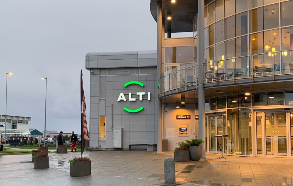 Åpningspartiet føyer seg – i dobbelt forstand – pent inn i bybildet i Kristiansund. (Foto: Lars Ove Løseth)