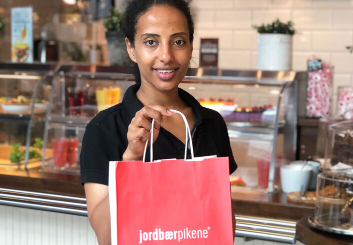 …og det er også Jorbærpikene… …og det er også Jorbærpikene…