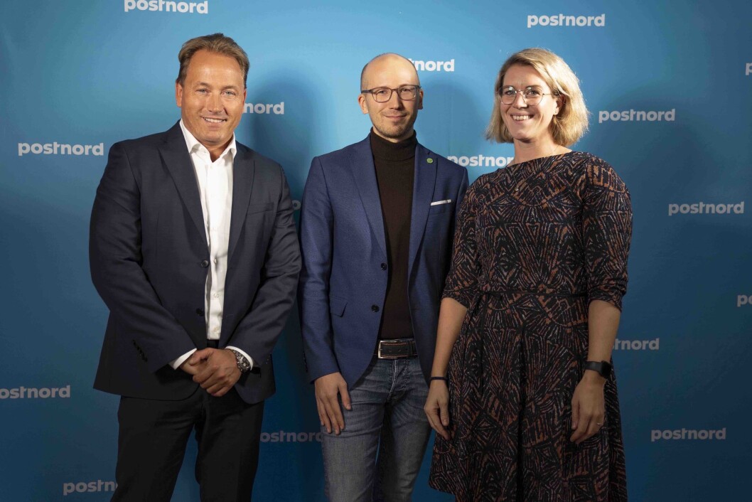 F.v.: Adm.dir i PostNord Robin Olsen, Vegard Mortensen (senior utvikler Mystore) og Monica Hattrem-Berge (prosjektleder Mystore). F.v.: Adm.dir i PostNord Robin Olsen, Vegard Mortensen (senior utvikler Mystore) og Monica Hattrem-Berge (prosjektleder Mystore).