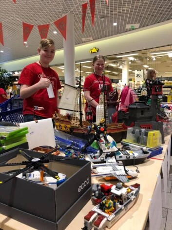 Maskoten Vippas fronter gjenbruksbutikken hvor unge jærbuer selge sine gamle leker og tjene noen kroner på videresalg. Maskoten Vippas fronter gjenbruksbutikken hvor unge jærbuer selge sine gamle leker og tjene noen kroner på videresalg.