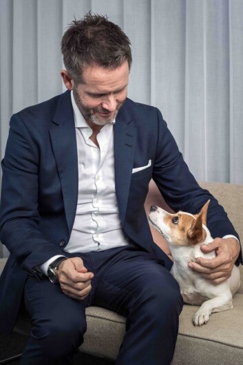 Musti-ansatte er gjerne glad i dyr, også adm. dir. Erik Skjærstad. 93 prosent av de ansatte har kjæledyr selv. Alle foto: Musti Musti-ansatte er gjerne glad i dyr, også adm. dir. Erik Skjærstad. 93 prosent av de ansatte har kjæledyr selv. Alle foto: Musti