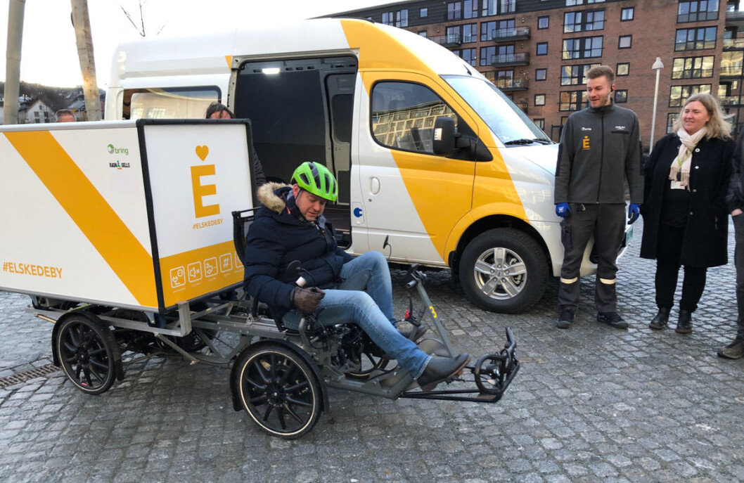Jørn Arve Flått fikk teste en av de elektriske syklene som vil bli benyttet i Trondheim sentrum. (Foto: Ragn-Sells) Jørn Arve Flått fikk teste en av de elektriske syklene som vil bli benyttet i Trondheim sentrum. (Foto: Ragn-Sells)