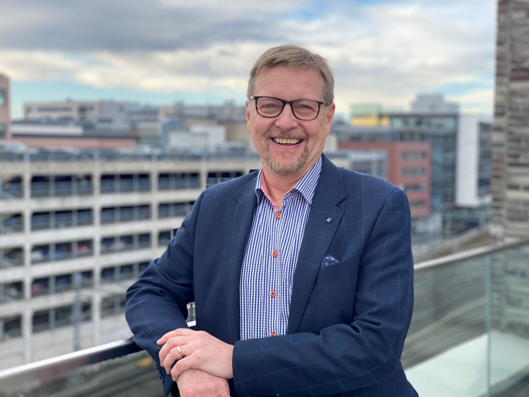 Bill Engeness takker driftsteamene for at Cityons sentre over hele Norden blir BREEAM In-Use-sertifiserte i løpet av 2020. (Foto: Daniel Sellevoll) Bill Engeness takker driftsteamene for at Cityons sentre over hele Norden blir BREEAM In-Use-sertifiserte i løpet av 2020. (Foto: Daniel Sellevoll)