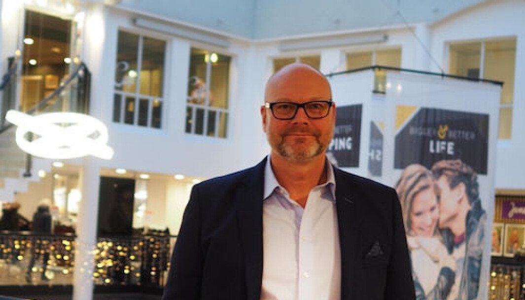 Geir Veie, senterleder for Torgkvartalet i Stjørdal, håndterer bortvisninger i dialog med vekter og politi. Geir Veie, senterleder for Torgkvartalet i Stjørdal, håndterer bortvisninger i dialog med vekter og politi.