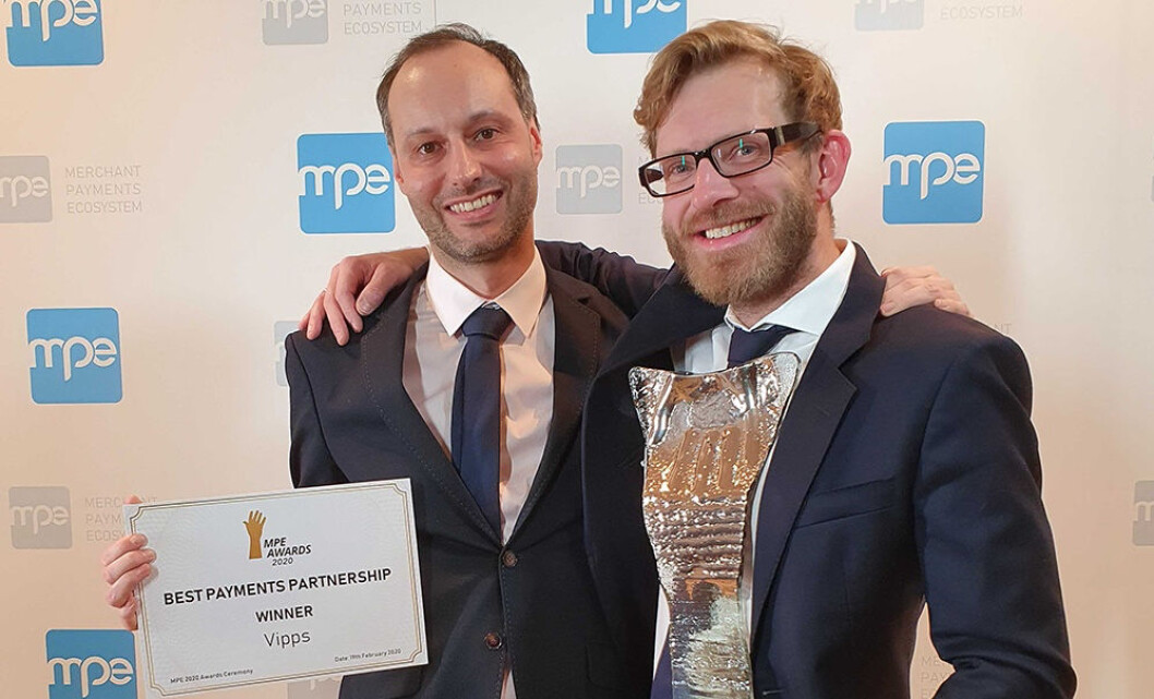 Mario Ek Aparicio (t.v.) og Frode Kolvik, (t.h.) med MPE-prisen de mottok i Berlin 19. februar. Mario Ek Aparicio (t.v.) og Frode Kolvik, (t.h.) med MPE-prisen de mottok i Berlin 19. februar.