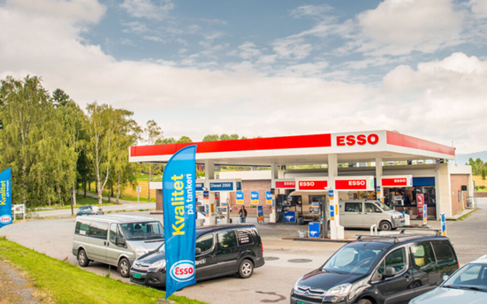 SKAL DRIFTE: NorgesGruppen Servicehandel AS skal drifte butikk og bilvask på Essos selskapseide stasjoner i Norge. Foto: NorgesGruppen