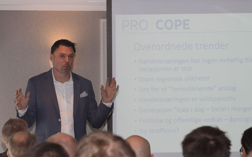 TRENDRAPPORT: Roger Stubberud fra Procope presenterer i formiddag trendrapporten utarbeidet for Skan-kontroll. Foto: Even Rise