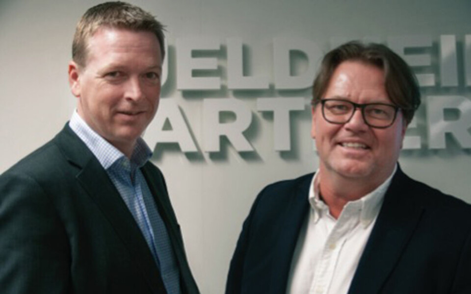 FLYTTER INN: StoreFact og daglig leder Jøran Enger (t.v) og daglig leder i Fjeldheim & Partners, Ståle A. Møystad Østhaug, ser frem til å kunne tilby retailkundene enda større innsikt om forbrukernes handlevaner. Foto: Fjeldheim & Partners