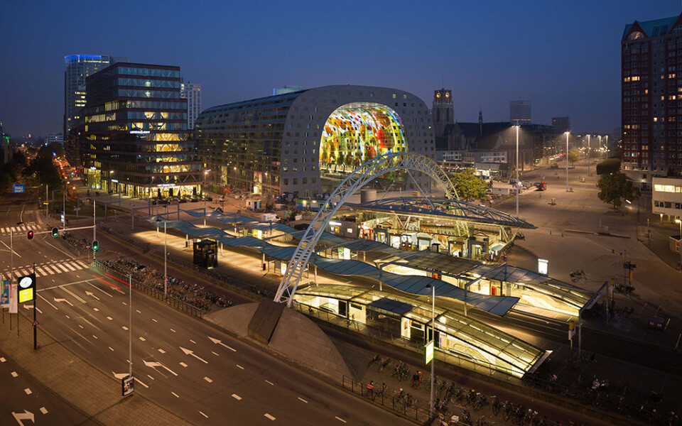 PRISVINNER: Markthal i Rotterdam. Foto: Ossip van Duivenbode