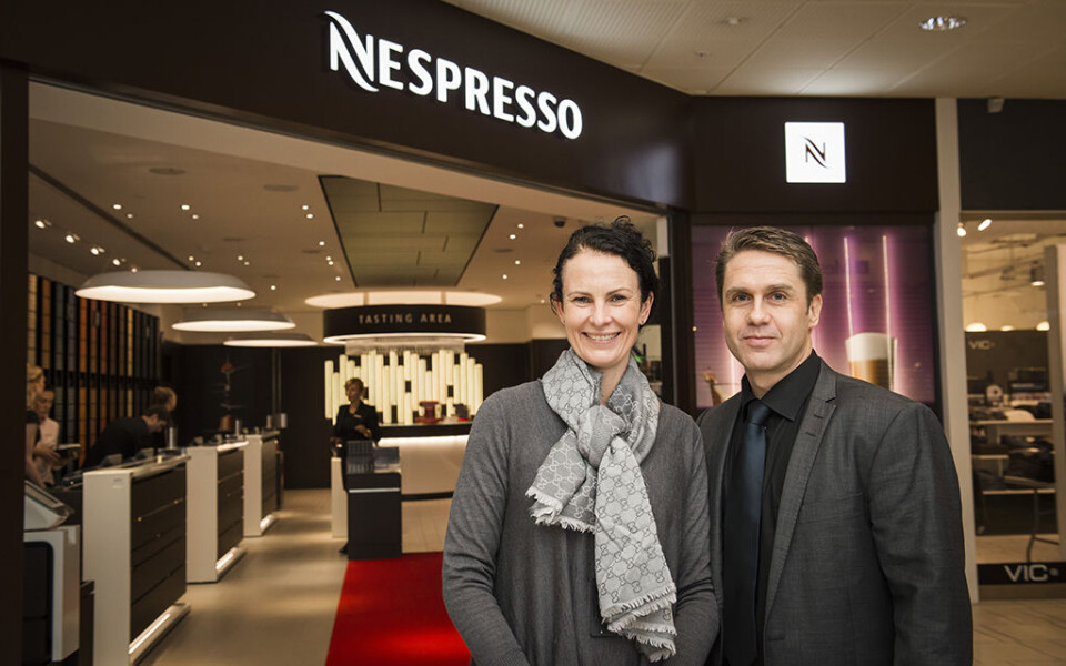 FØRSTE KJØPESENTERBUTIKK: Nespresso Boutique Sandvika åpnet nylig dørene. Etableringen er Nespressos første i et kjøpesenter i Norge. Foto: Nespresso