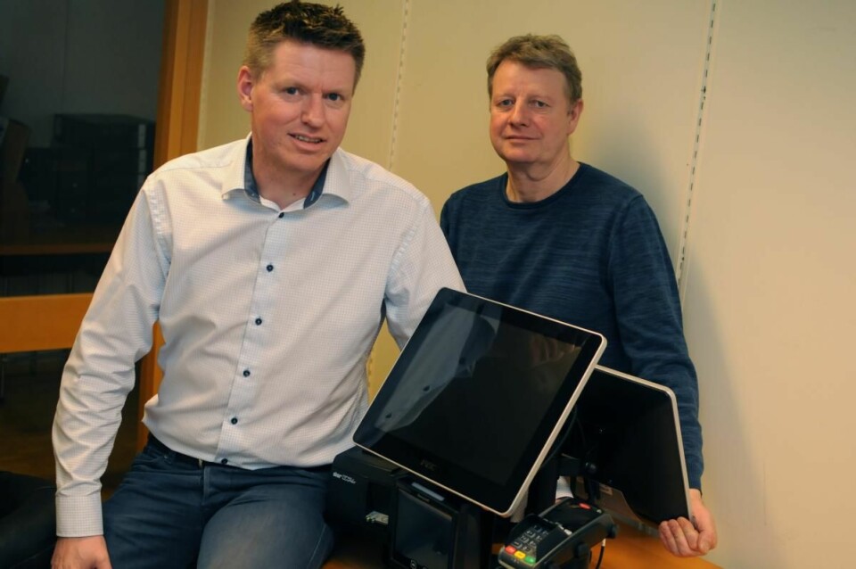 Salgssjef Pål-Erik Nilsen og teknisk sjef Rune Bertheussen i Qsystems Retail AS.