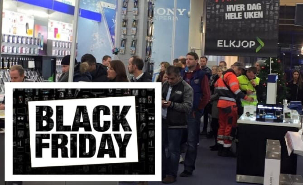 Black Friday den nye store handledagen: Her ser man handlende i Kristiansand i 2015. Black Friday den nye store handledagen: Her ser man handlende i Kristiansand i 2015.