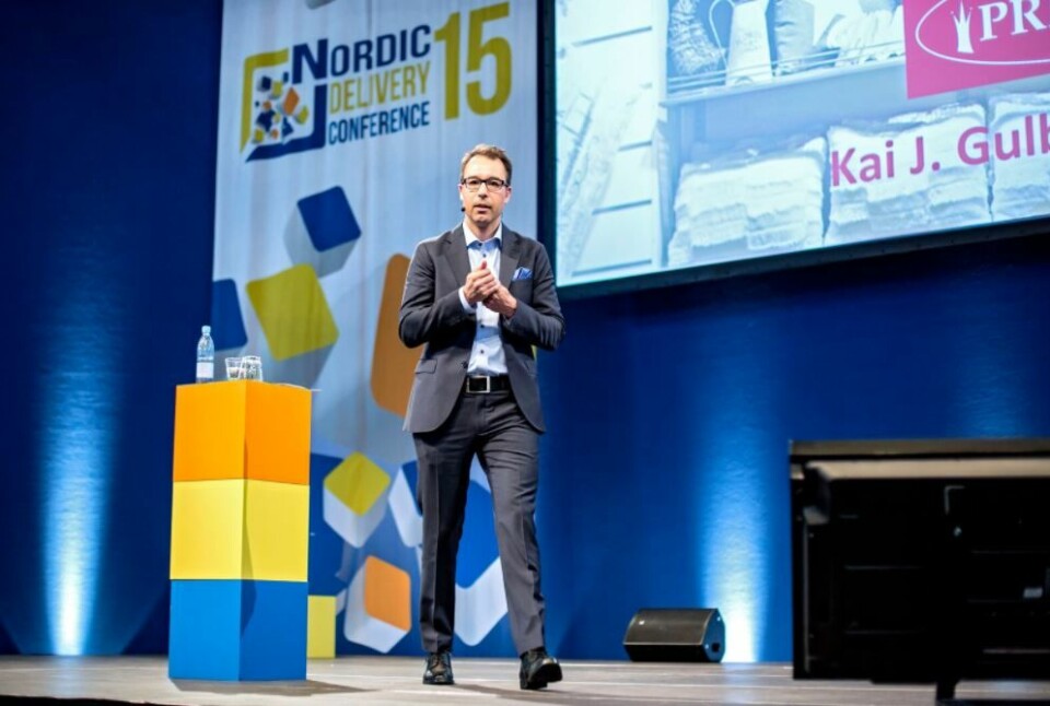 Kai Gulbrandsen på scenen under Consignors Nordic Delivery Conference 2015.