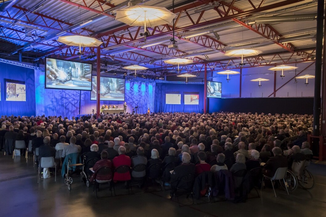 Med 1400 deltagere er Clas Ohlsons generalforsamling Sveriges største. (Foto: Clas Ohlson) Med 1400 deltagere er Clas Ohlsons generalforsamling Sveriges største. (Foto: Clas Ohlson)