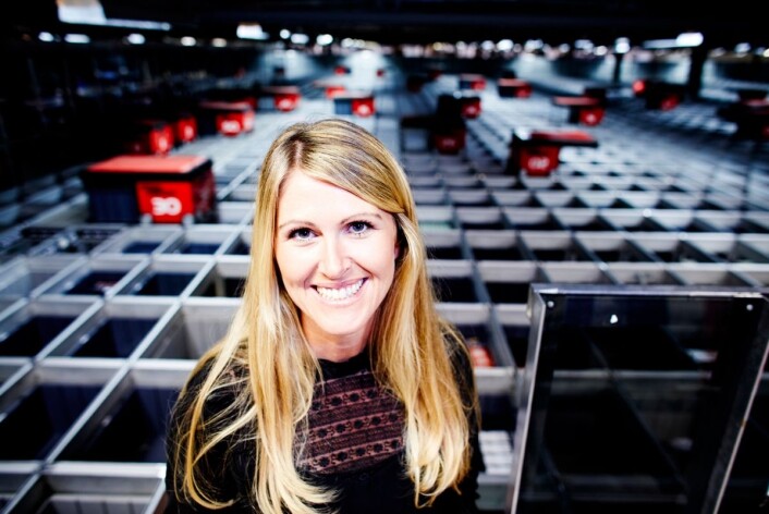 – Nordmenn er kvalitetsbevisste når de handler julegaver, sier Lene Iren Oen. (Foto: Komplett Group) – Nordmenn er kvalitetsbevisste når de handler julegaver, sier Lene Iren Oen. (Foto: Komplett Group)