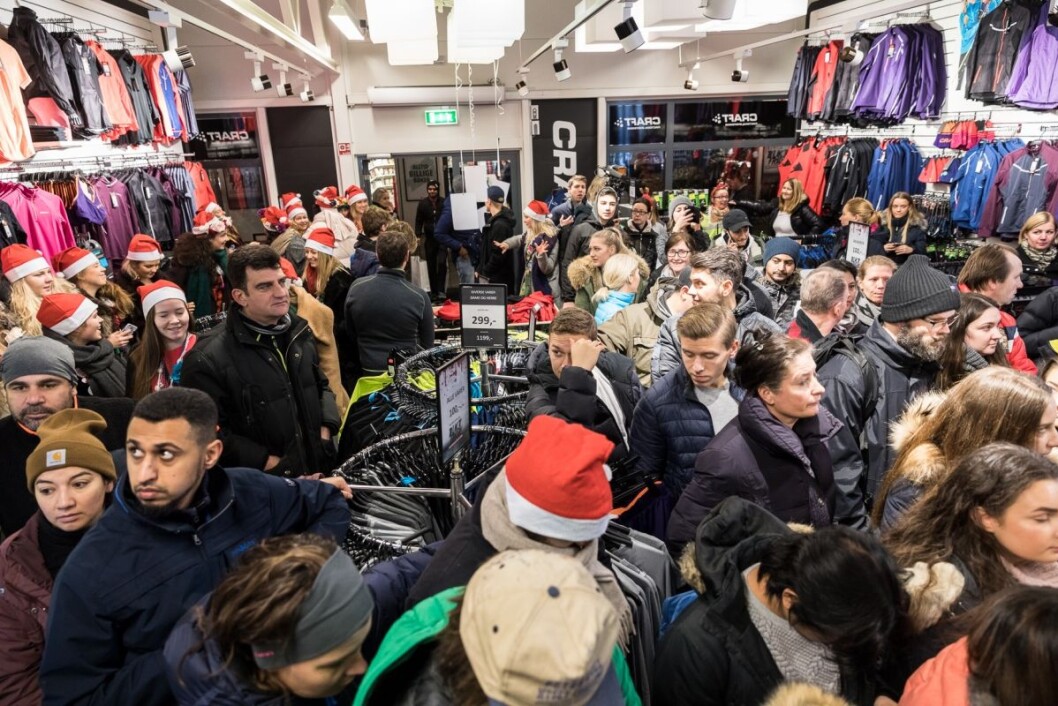 Norwegian Outlet arrangerte i år Black Friday for syvende gang. (Foto: Johnny Vaet Nordskog) Norwegian Outlet arrangerte i år Black Friday for syvende gang. (Foto: Johnny Vaet Nordskog)