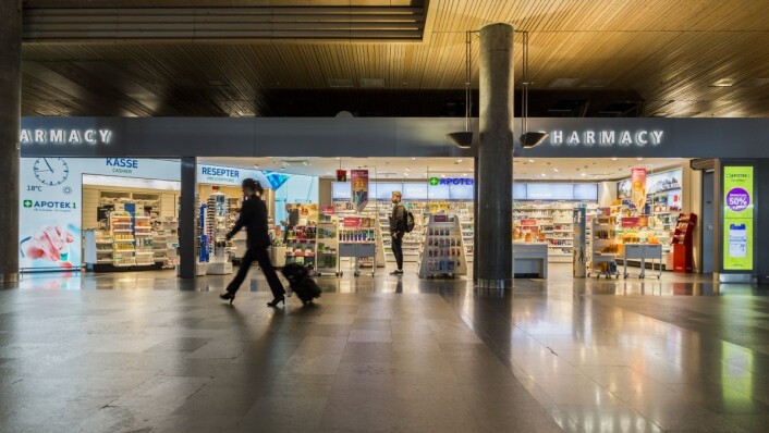 BUTIKKEN: Det er denne skjermløsningen hos Apotek 1 på Gardermoen ProntoTV vant pris for. BUTIKKEN: Det er denne skjermløsningen hos Apotek 1 på Gardermoen ProntoTV vant pris for.