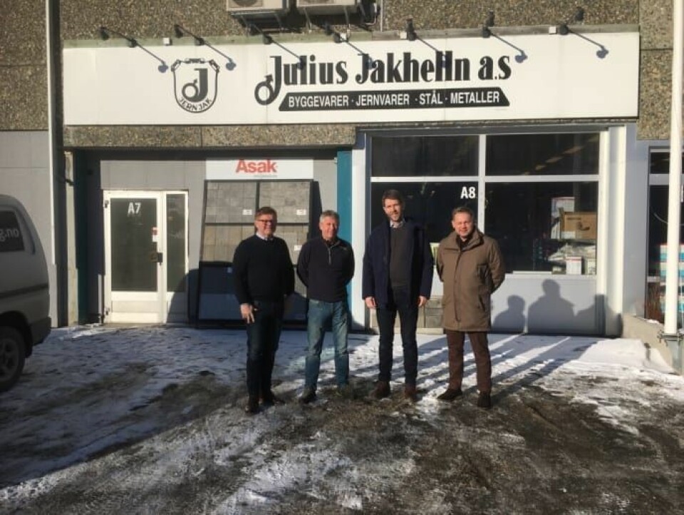 PARTNERE: Fra venstre: Trond Bjarne Oseth (Optimera), Anders Hareide ( Julius Jakhelln AS), John Julius Jakhelln ( Julius Jakhelln AS), og Lars Petter Grandahl (Optimera).