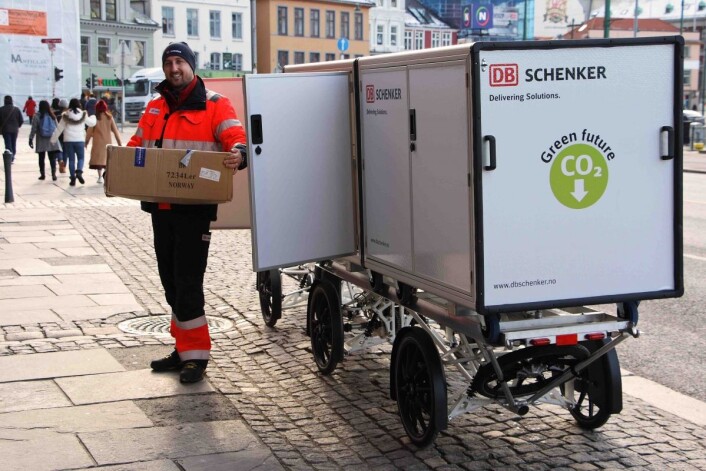 I Bergen er varelevering med el-varesykler allerede i gang. Oslo blir neste by for Schenker. I Bergen er varelevering med el-varesykler allerede i gang. Oslo blir neste by for Schenker.