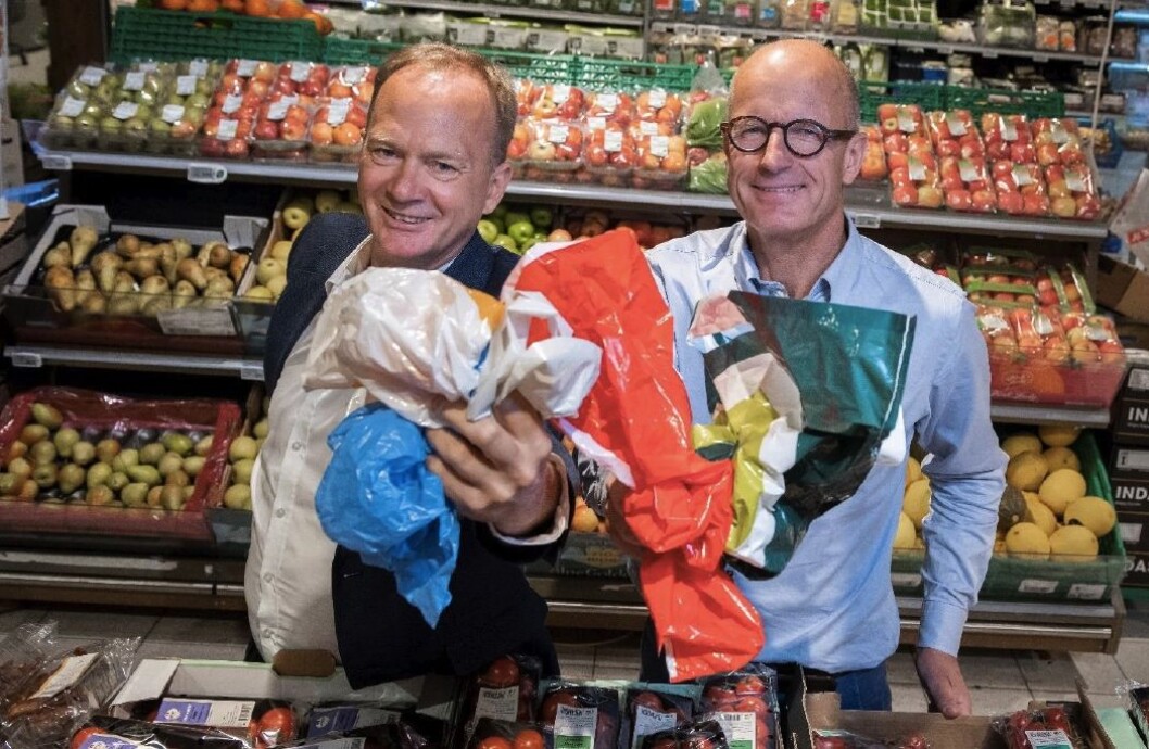 F.v.: Daglig leder Eirik Oland og styreleder Peter Sundt i Handelens Miljøfond. F.v.: Daglig leder Eirik Oland og styreleder Peter Sundt i Handelens Miljøfond.