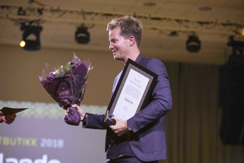 David Hejgaard fra Zalando mottok prisen for Årets nettbutikk. FOTO: Jonas Mathiassen