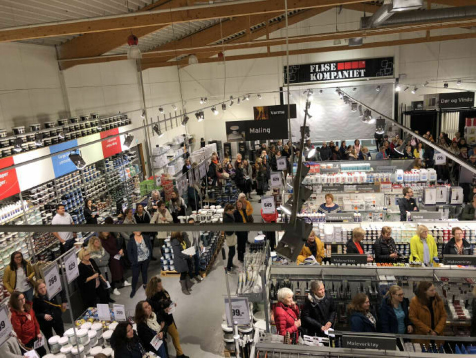Stor festivitas knyttet til åpningen av butikken i butikken hos Montér Per Strand Narvik. (Foto: Optimera)
