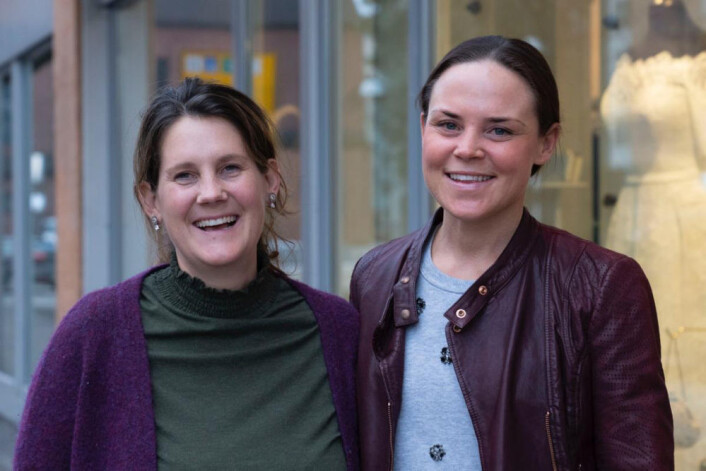 – Med ‘Nisjebutikkenes dag’ vil vi takke alle som handler lokalt og som setter pris på kvalitet, nærhet, fagkunnskap, service og gode handleopplevelser i byen, sier Hanne Martinsen og Mari Mostue. (Foto: Anne Merete Hagnæss Rodem)<br /> – Med ‘Nisjebutikkenes dag’ vil vi takke alle som handler lokalt og som setter pris på kvalitet, nærhet, fagkunnskap, service og gode handleopplevelser i byen, sier Hanne Martinsen og Mari Mostue. (Foto: Anne Merete Hagnæss Rodem)<br /> 