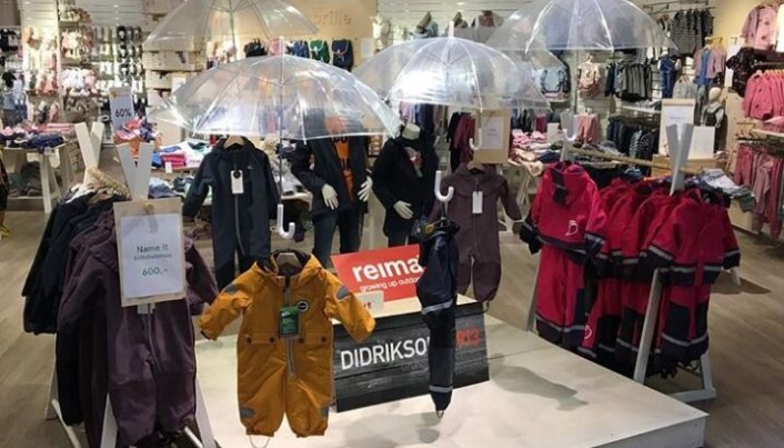 Brobrobrille har en blanding av norske og utenlandske leverandører. Kundene kommer til butikken ferdig "googlet". Brobrobrille har en blanding av norske og utenlandske leverandører. Kundene kommer til butikken ferdig "googlet".