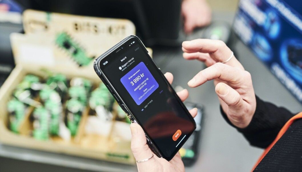 Mobilbetaling kommer for fullt, også i fysiske butikker. Mobilbetaling kommer for fullt, også i fysiske butikker.