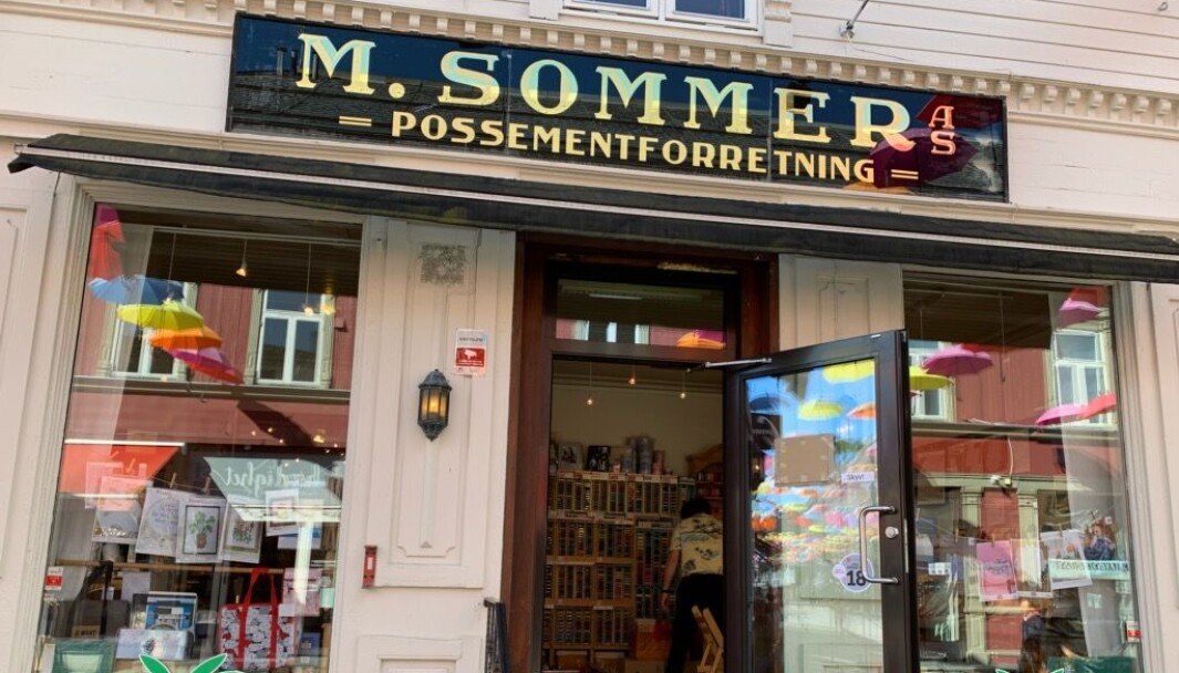Possementsbutikken i Trondheim er en av Norges eldste faghandelsbutikker i løpende drift. Possementsbutikken i Trondheim er en av Norges eldste faghandelsbutikker i løpende drift.