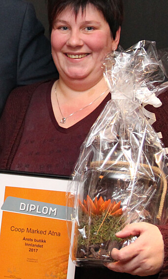 Sonja Mertens fikk i 2017, tildelt av Merkur-programmet, prisen for ‘beste butikk i Innlandet’. Sonja Mertens fikk i 2017, tildelt av Merkur-programmet, prisen for ‘beste butikk i Innlandet’.