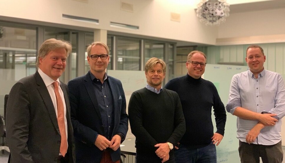 F. v.: Jørgen Waaler, Erik Haugen, Johnny Dahl, Espen Lippert og Kenneth Kristiansen.