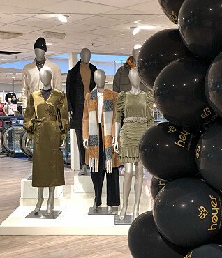 Mange fine utstillinger i den nye motebutikken midt i Harstad sentrum. Mange fine utstillinger i den nye motebutikken midt i Harstad sentrum.