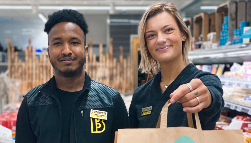 Yahya og Greta hos Bunnpris Leknes - én av de nye butikkene. Yahya og Greta hos Bunnpris Leknes - én av de nye butikkene.