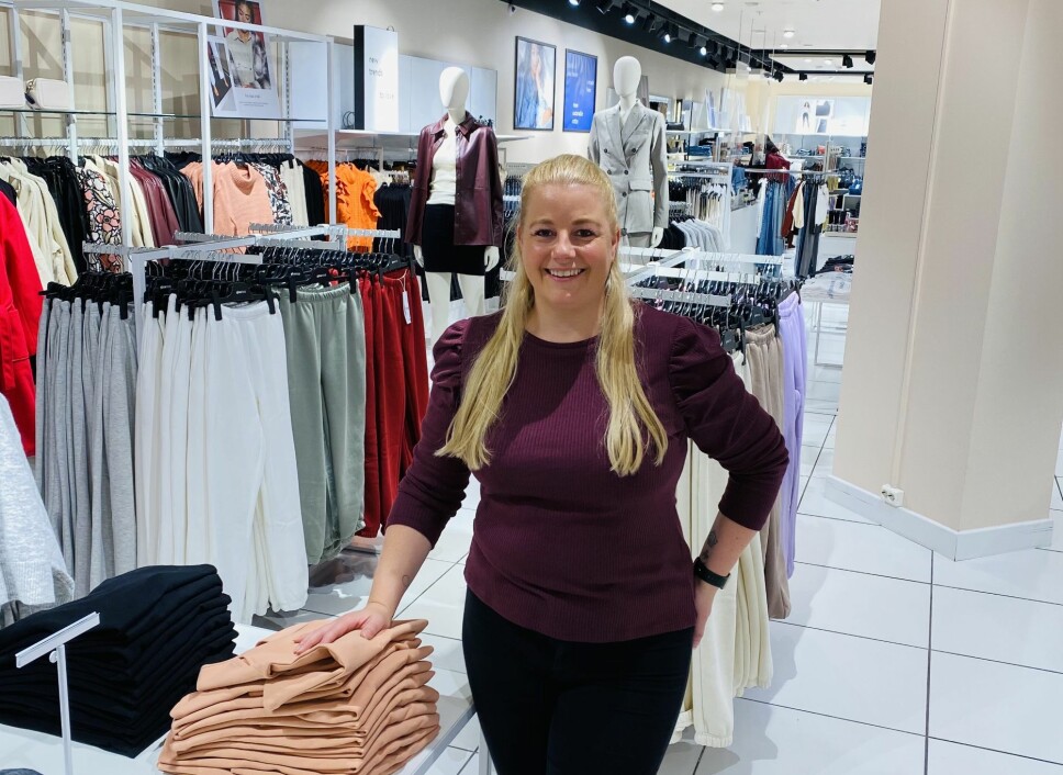 Hege Hollund is the shop manager for Gina Tricot at Amfi Madla in Stavanger. 
Photo: Gina Tricot