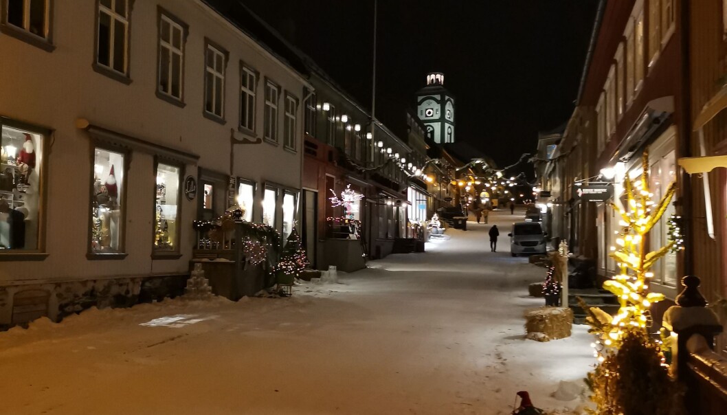 Lillian Sandnes, arrangementsansvarlig i Visit Røros, inviterer til en rundtur i Bergstaden. Lillian Sandnes, arrangementsansvarlig i Visit Røros, inviterer til en rundtur i Bergstaden.