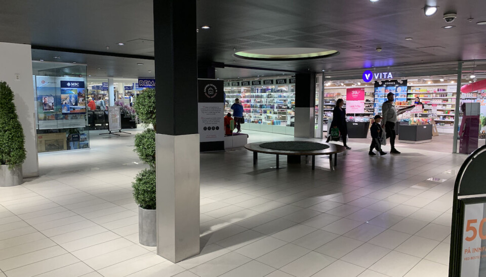 Med oppgraderte kundetellere vet senterledelsen på Amfi Åkrehamn hvor mange som er inne på senteret til enhver tid. Med oppgraderte kundetellere vet senterledelsen på Amfi Åkrehamn hvor mange som er inne på senteret til enhver tid.