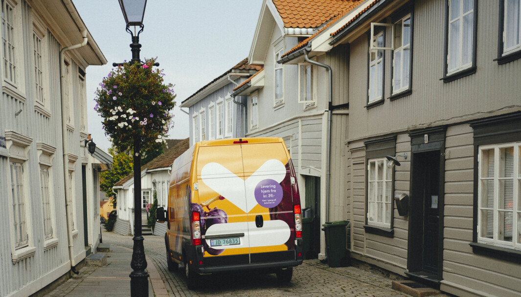 Kolonial.no bør ikke lengre sees på som en dagligvareaktør, men som en retailplattform med tilhørende logistikktjenester som lagring, plukk og distribusjon. Kolonial.no bør ikke lengre sees på som en dagligvareaktør, men som en retailplattform med tilhørende logistikktjenester som lagring, plukk og distribusjon.