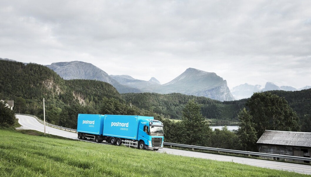 Mer netthandel gir mer varetransport, men mindre persontransport. Mer netthandel gir mer varetransport, men mindre persontransport.